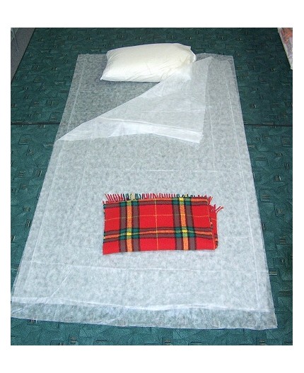 Sleeping kit in TNT, 2 sheets and 1 pillow cover